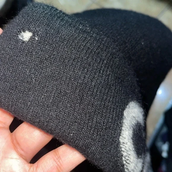 Chanel Beanie | Black and Grey - Picture 7 of 8